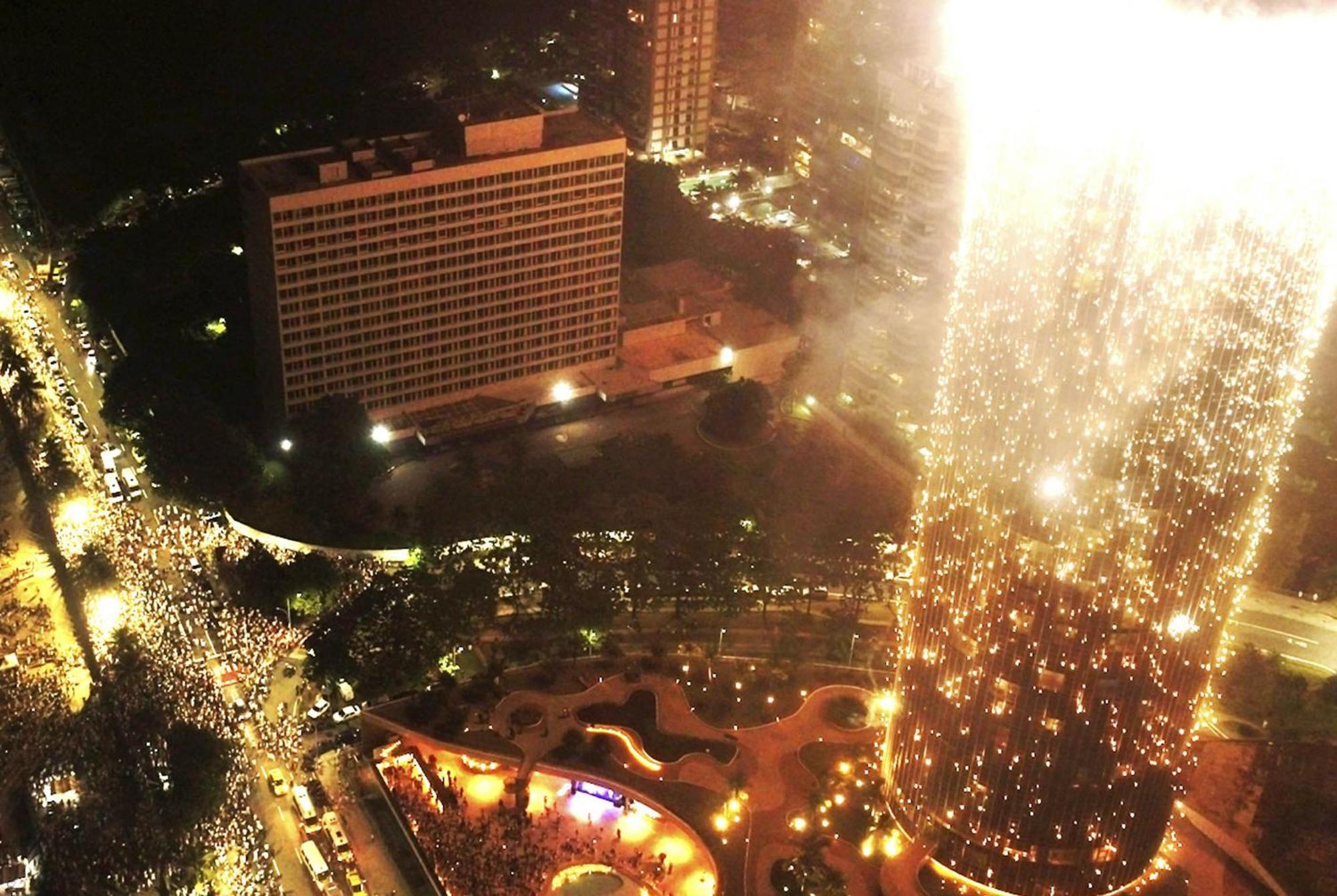 Hotel Nacional Rio De Janeiro - Oficial 외부 사진 Fireworks at the 2007 New Year's Eve celebration
